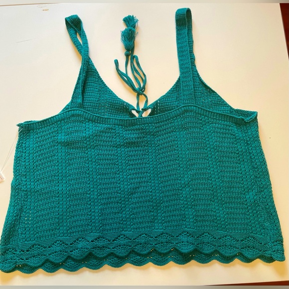 Crochet Crop Tank in Teal - Picture 3 of 6